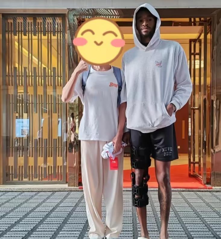 bti体育-季后赛还未开始，萨林杰已经找好下家；萨姆纳膝盖伤势严重